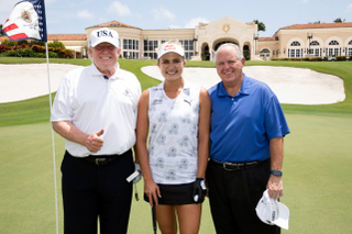 Illustration for article titled Trump Hits Golf Course With Rush Limbaugh and Without a Hint of Style